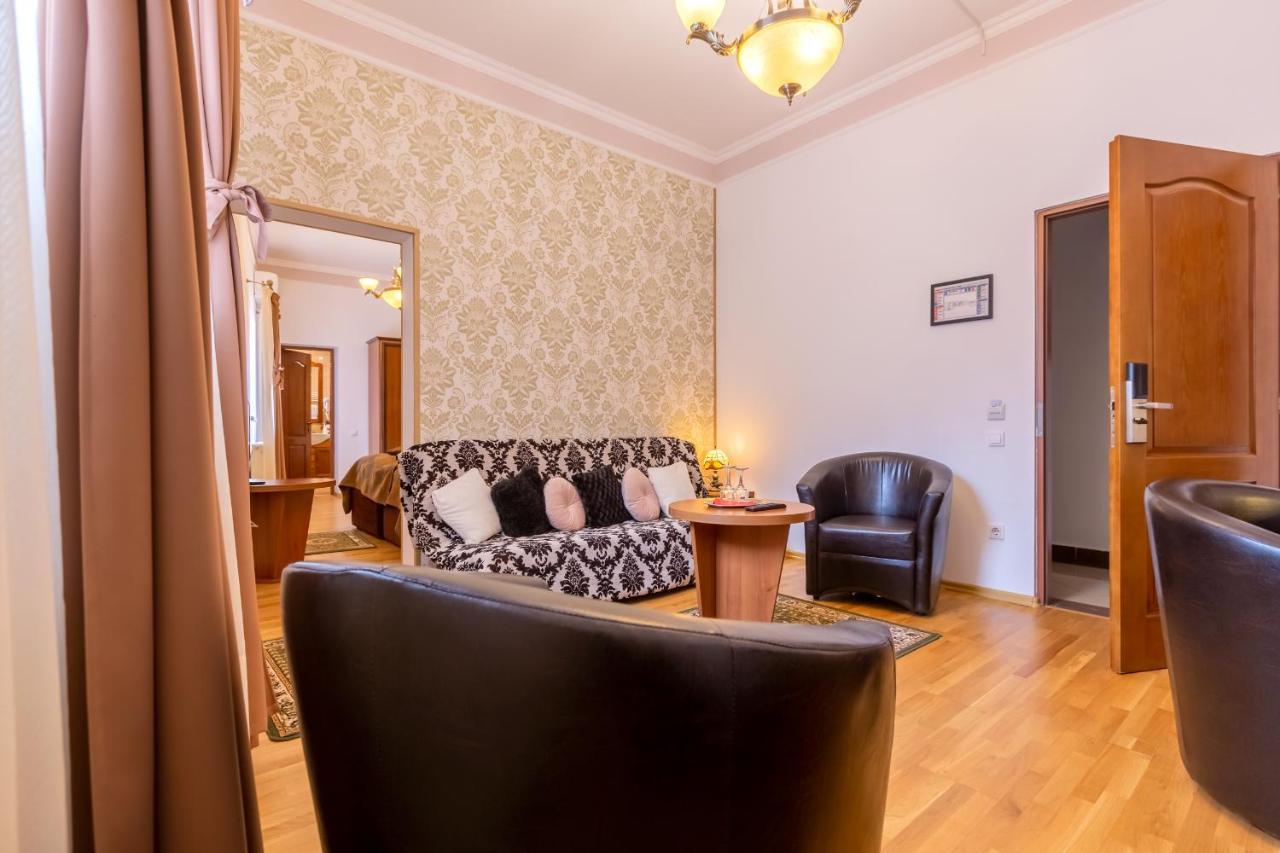 סיגישוארה Hotel Boutique Bulevard מראה חיצוני תמונה
