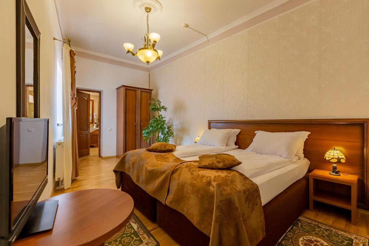 סיגישוארה Hotel Boutique Bulevard מראה חיצוני תמונה