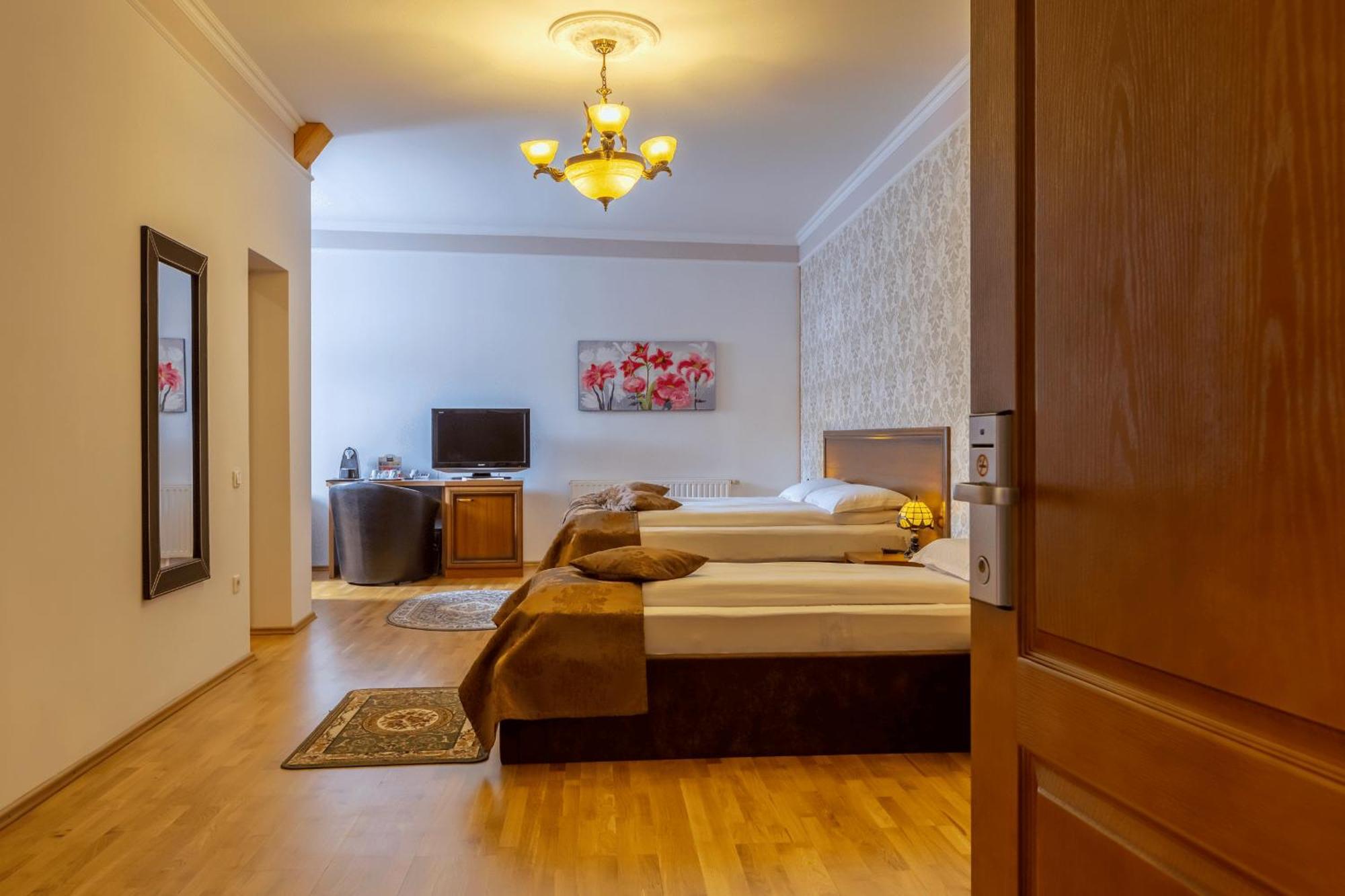 סיגישוארה Hotel Boutique Bulevard מראה חיצוני תמונה