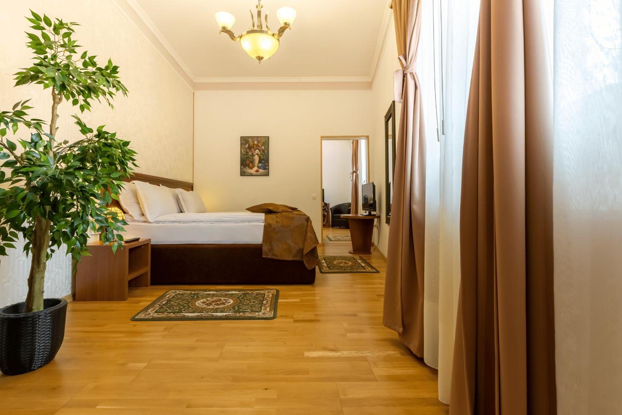 סיגישוארה Hotel Boutique Bulevard מראה חיצוני תמונה