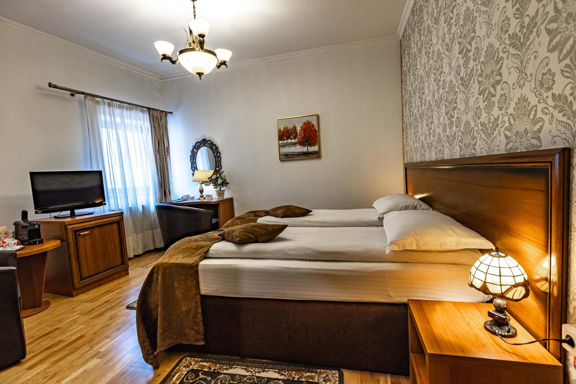 סיגישוארה Hotel Boutique Bulevard מראה חיצוני תמונה