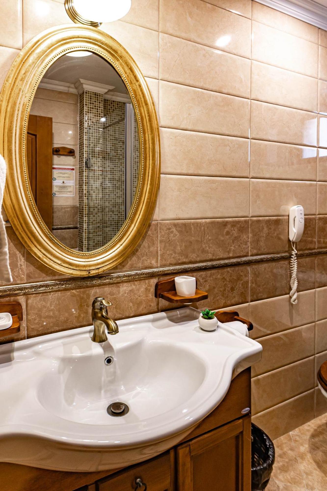 סיגישוארה Hotel Boutique Bulevard מראה חיצוני תמונה
