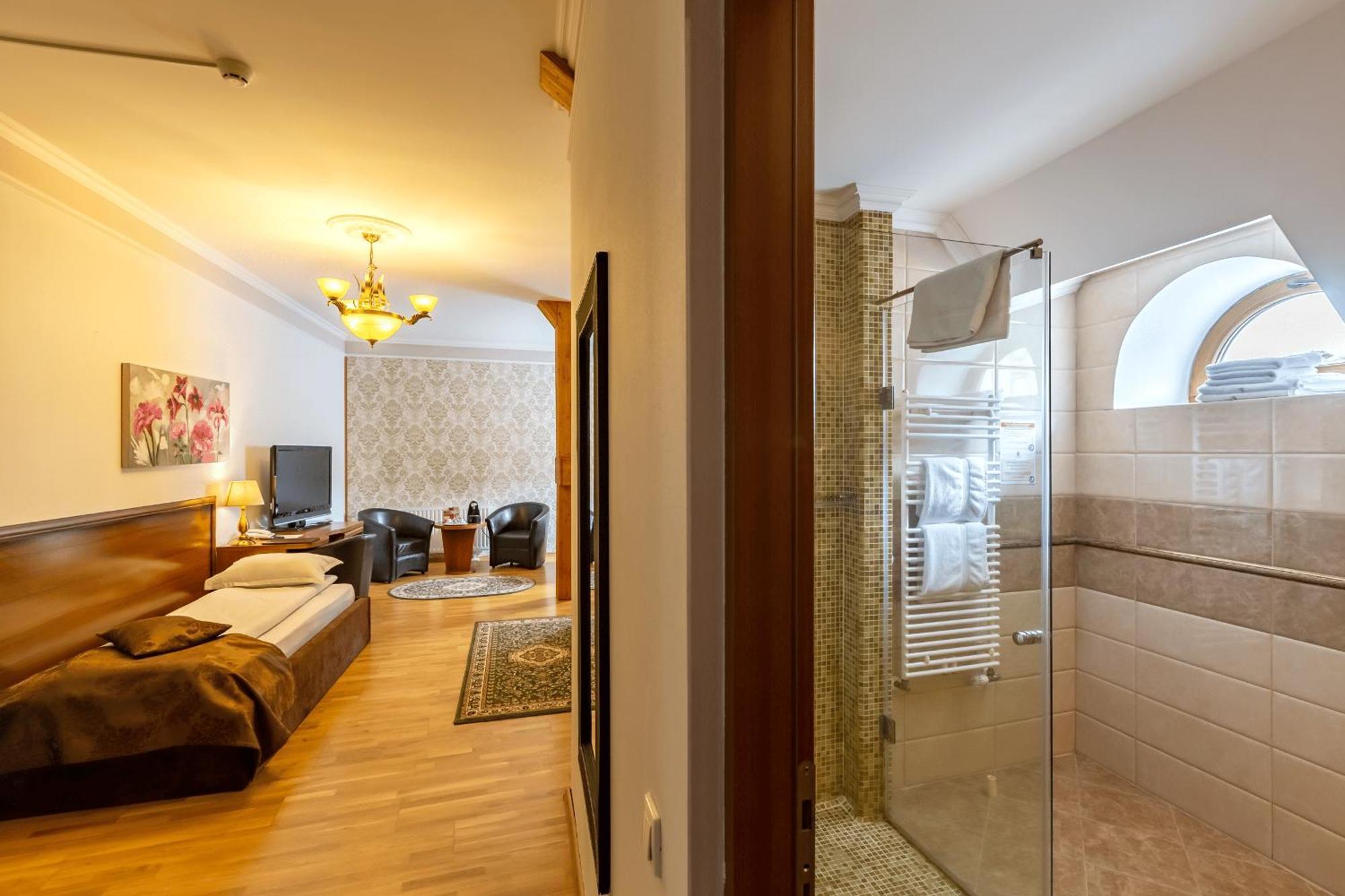 סיגישוארה Hotel Boutique Bulevard מראה חיצוני תמונה