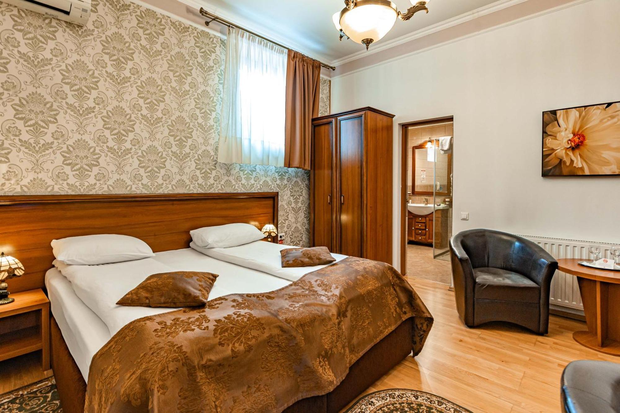 סיגישוארה Hotel Boutique Bulevard מראה חיצוני תמונה