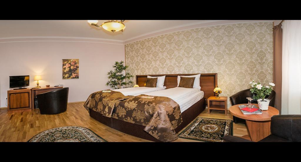 סיגישוארה Hotel Boutique Bulevard חדר תמונה