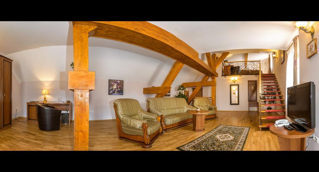 סיגישוארה Hotel Boutique Bulevard חדר תמונה